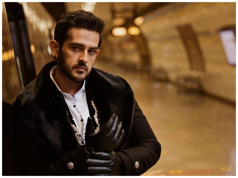 Azaan Sami Khan
